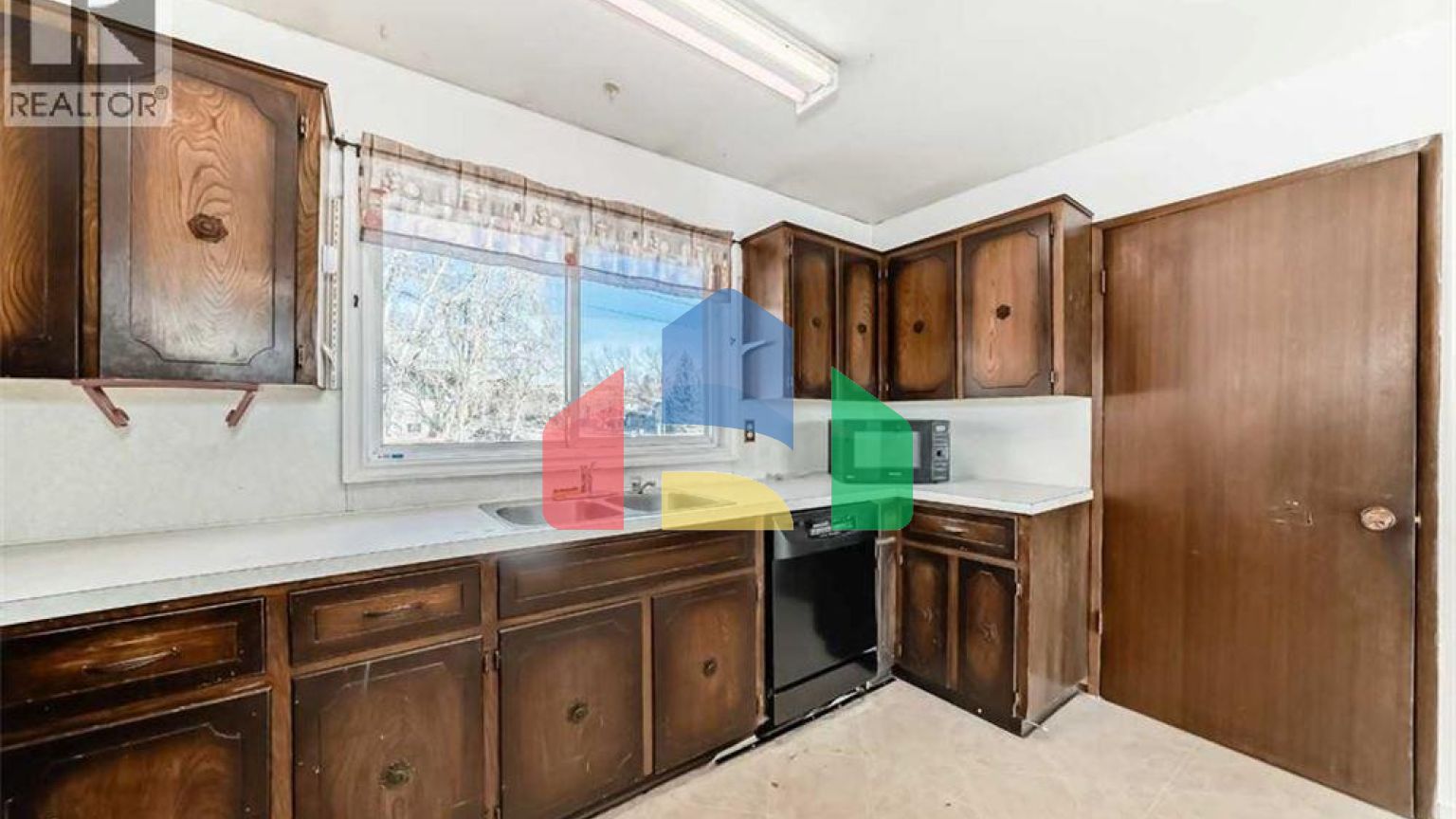 Residential - Single Family Home - Calgary, Canada - Canada