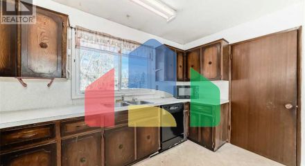 Residential - Single Family Home - Calgary, Canada - Canada