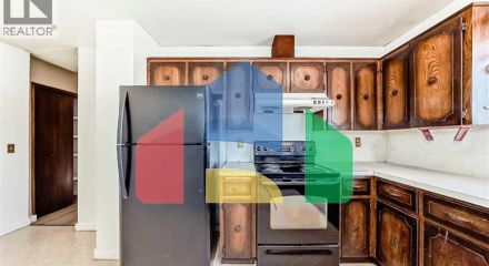 Residential - Single Family Home - Calgary, Canada - Canada