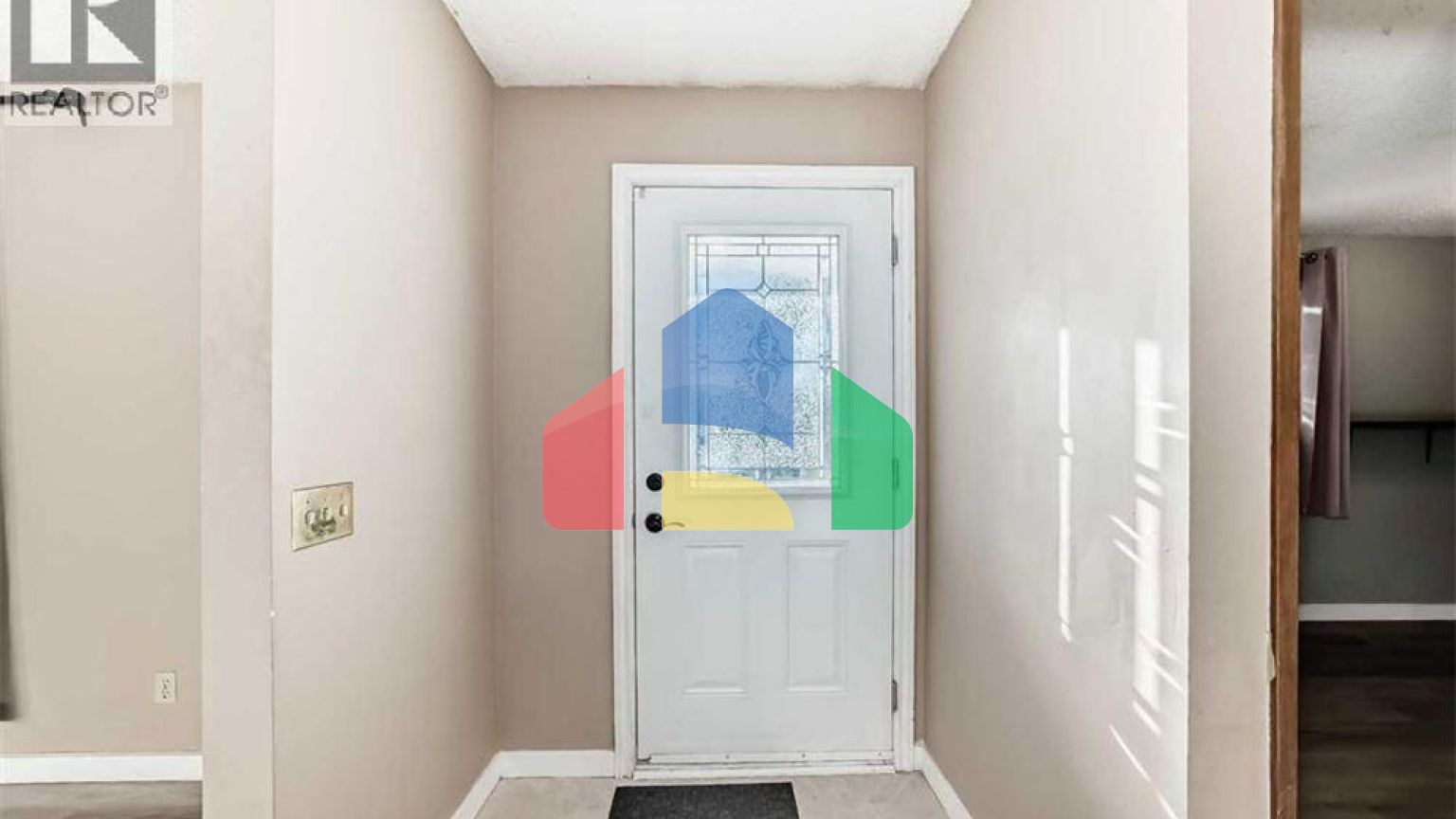 Residential - Single Family Home - Calgary, Canada - Canada