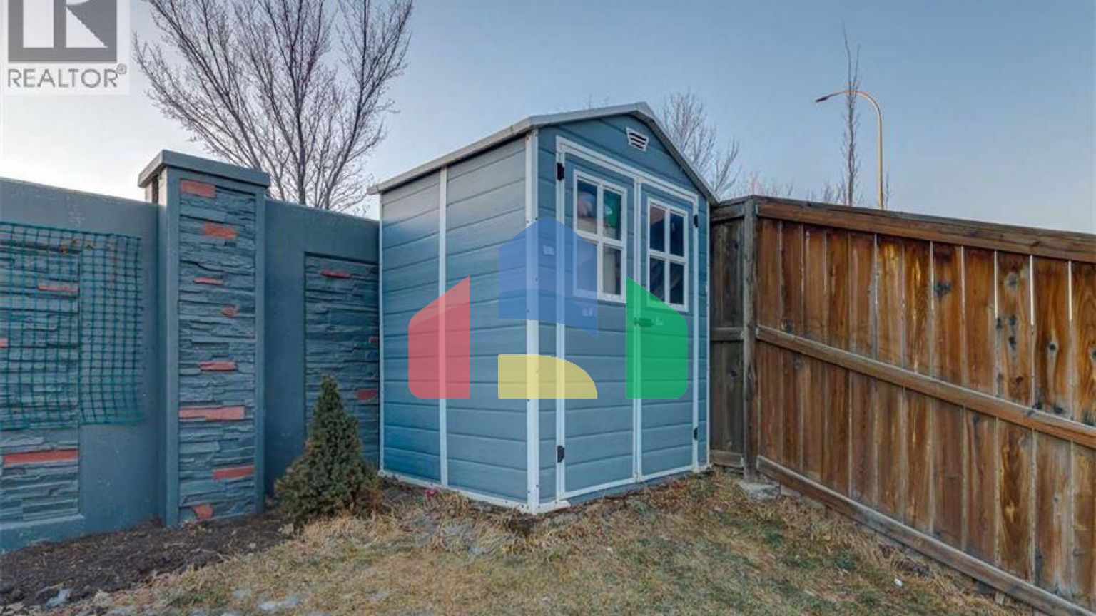 Residential - Single Family Home - Calgary, Canada - Canada