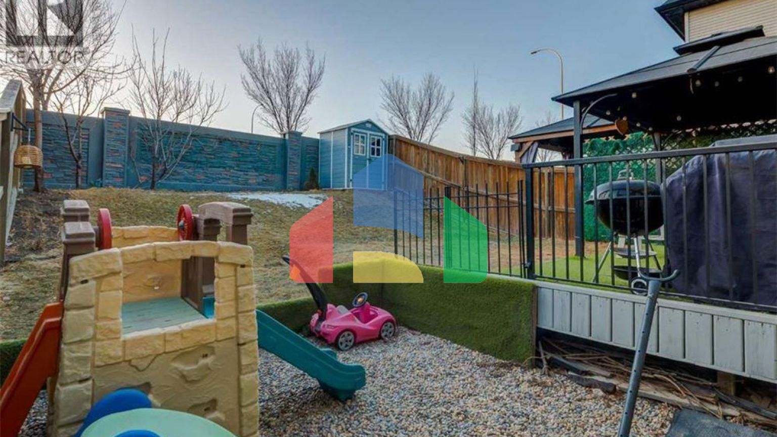 Residential - Single Family Home - Calgary, Canada - Canada