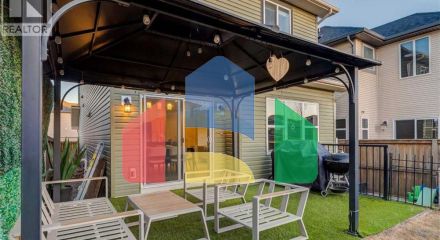 Residential - Single Family Home - Calgary, Canada - Canada