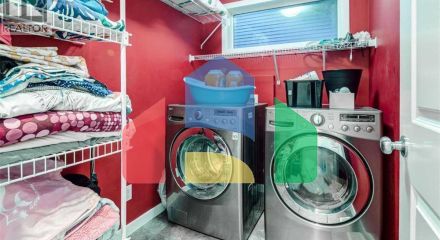 Residential - Single Family Home - Calgary, Canada - Canada