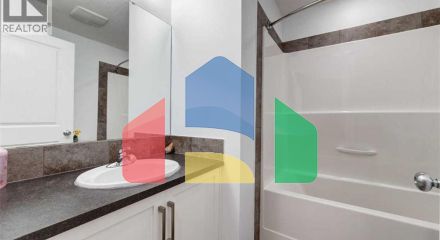 Residential - Single Family Home - Calgary, Canada - Canada