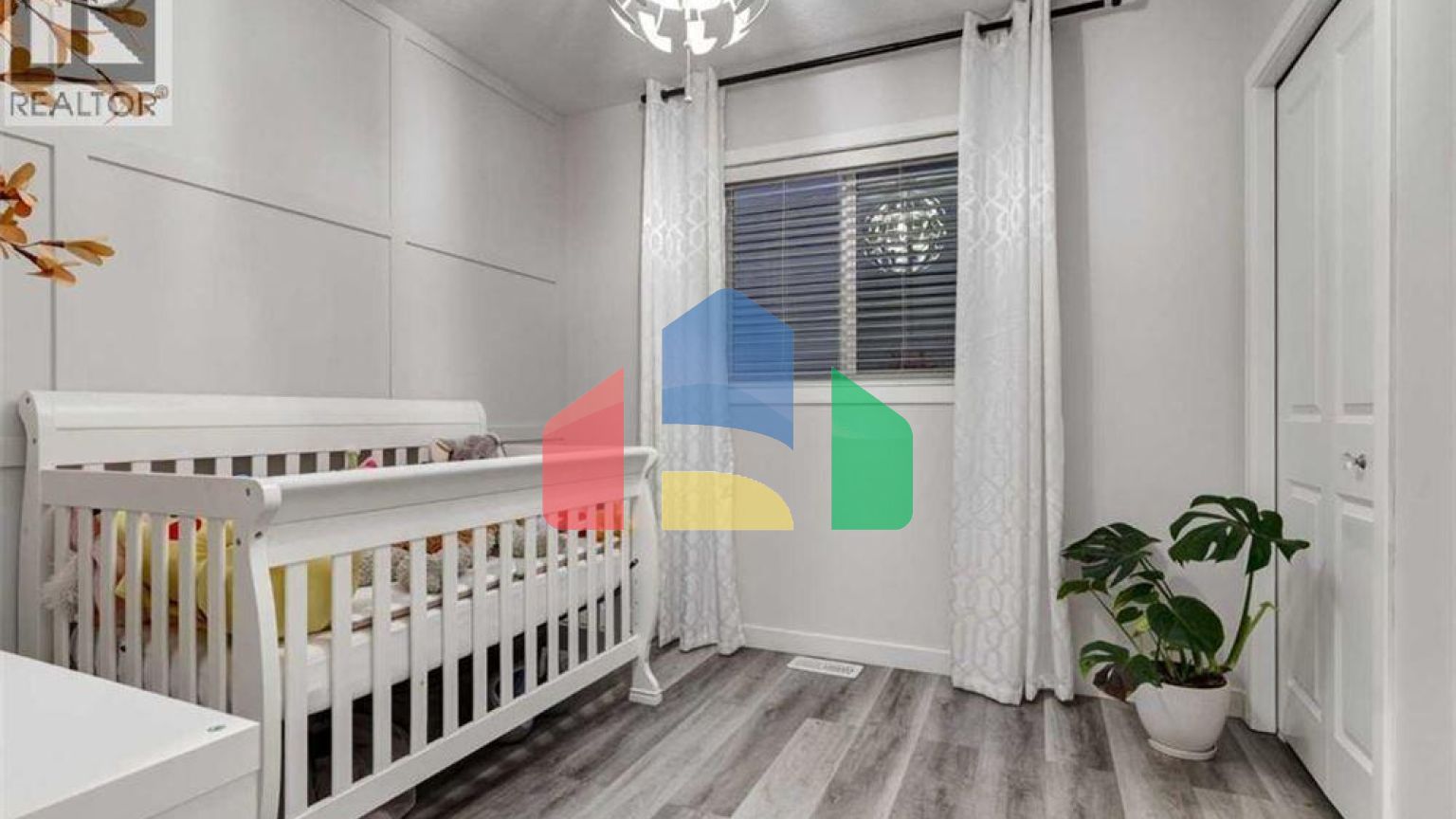 Residential - Single Family Home - Calgary, Canada - Canada