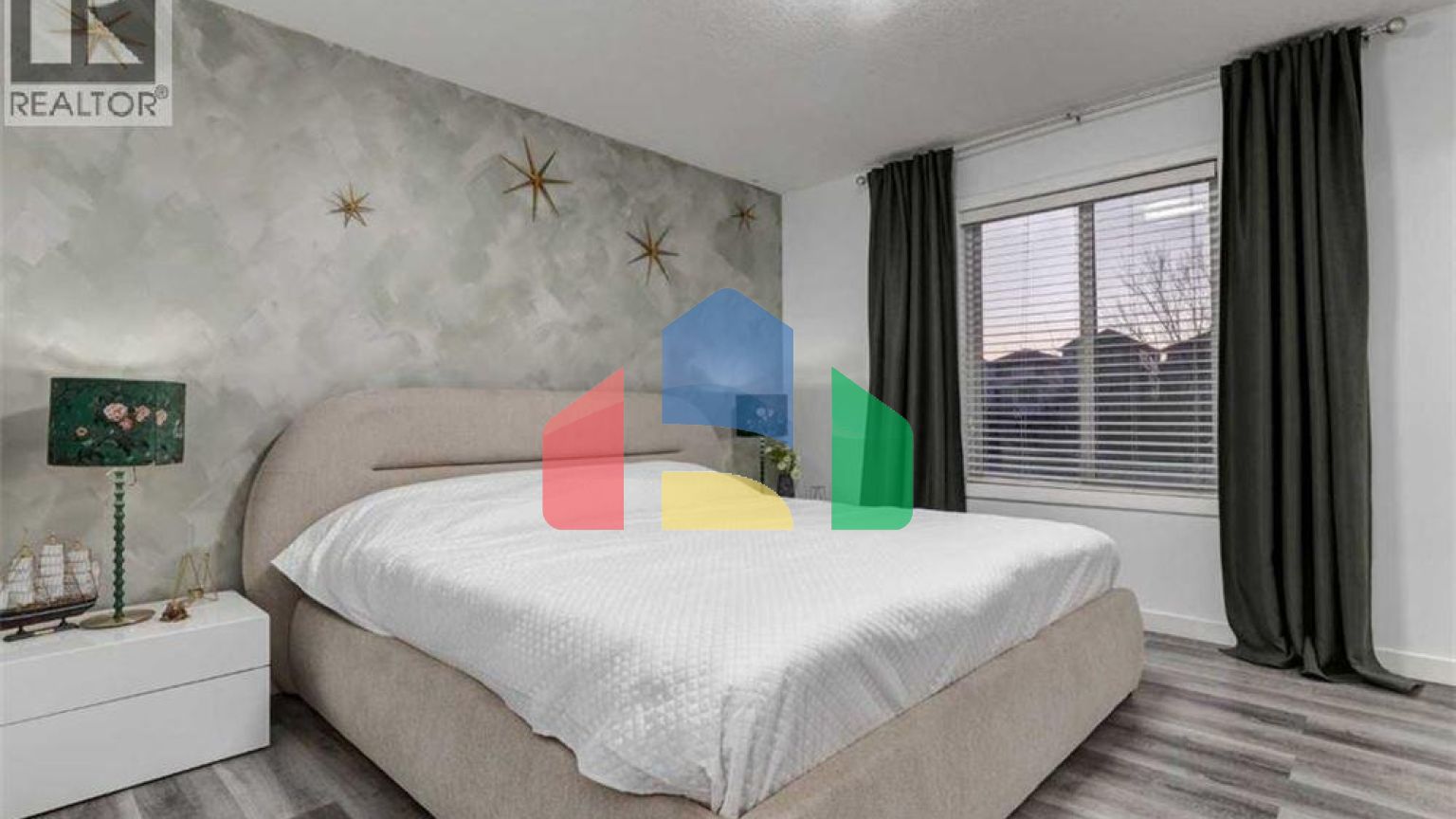 Residential - Single Family Home - Calgary, Canada - Canada