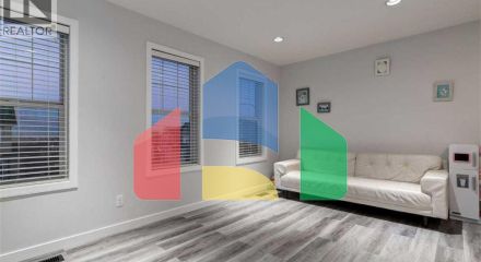 Residential - Single Family Home - Calgary, Canada - Canada