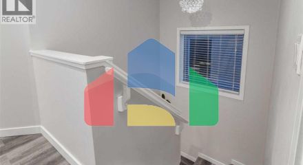 Residential - Single Family Home - Calgary, Canada - Canada