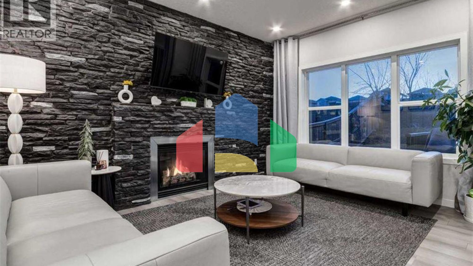 Residential - Single Family Home - Calgary, Canada - Canada