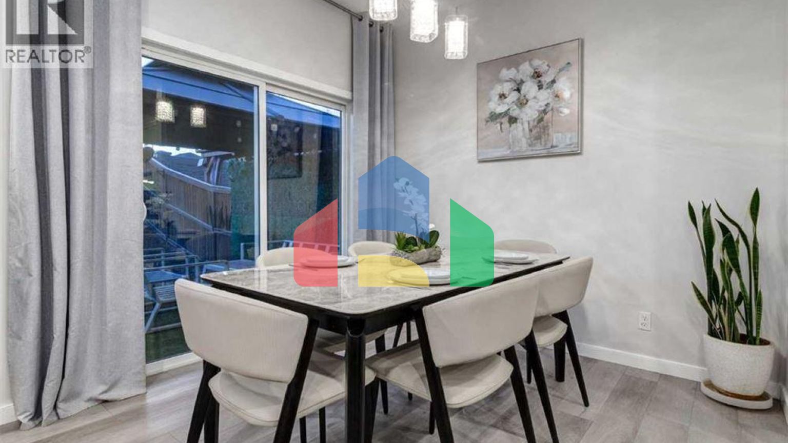 Residential - Single Family Home - Calgary, Canada - Canada