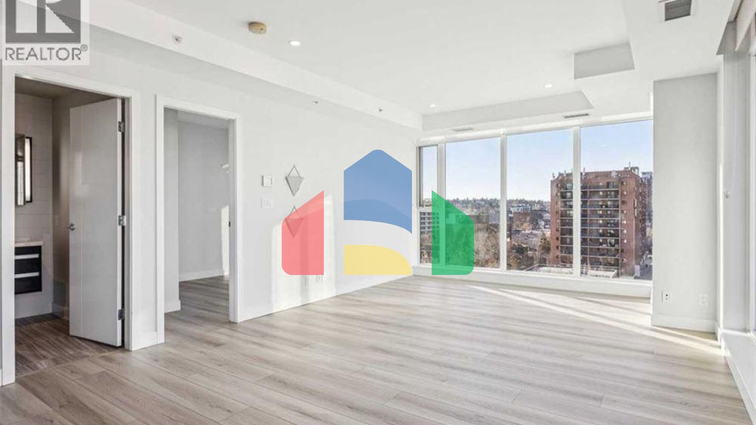 Residential - Single Family Home - Calgary, Canada - Canada