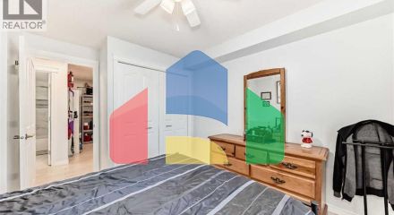 Residential - Single Family Home - Calgary, Canada - Canada