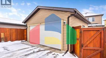 Residential - Single Family Home - Calgary, Canada - Canada