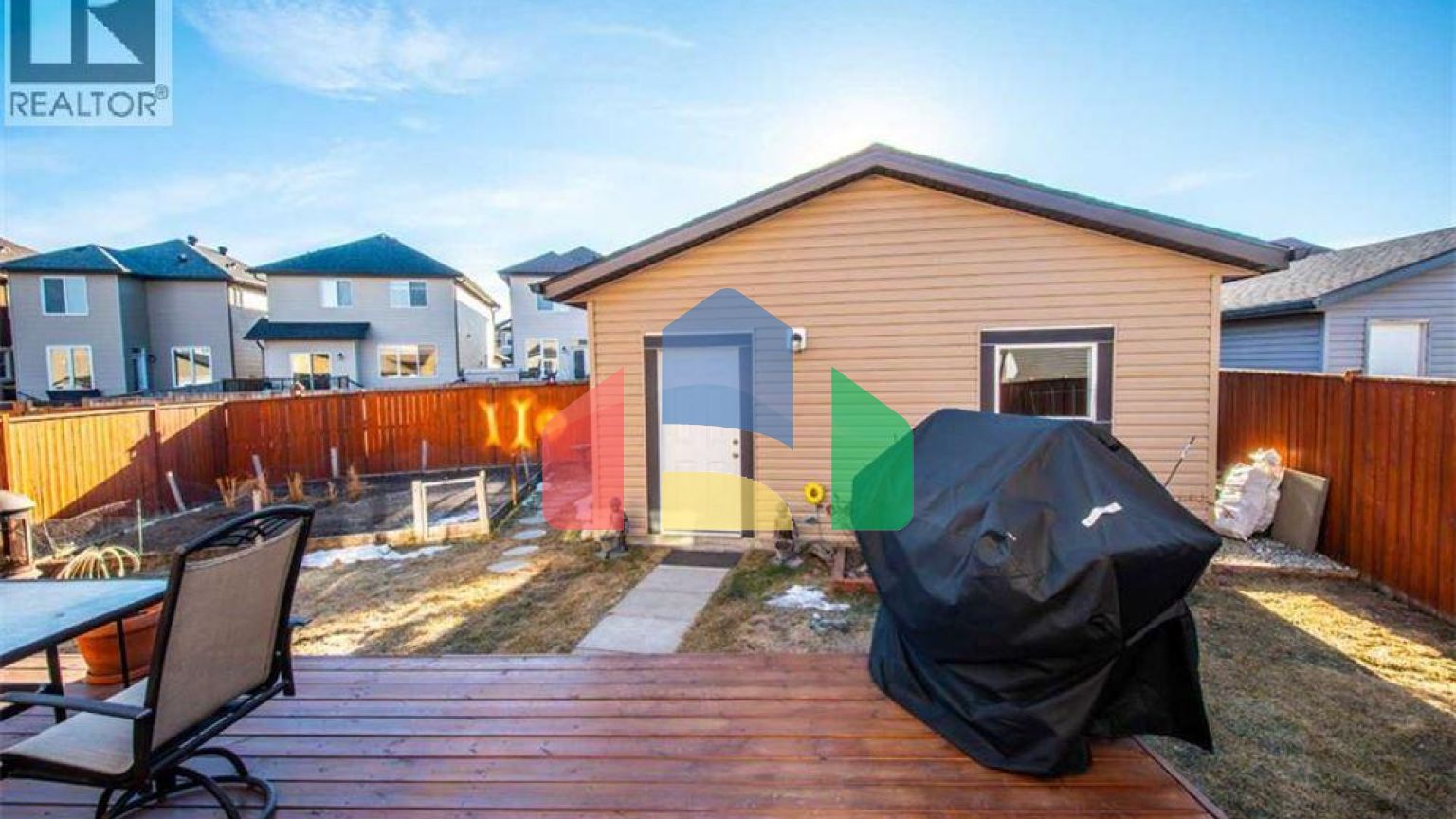 Residential - Single Family Home - Calgary, Canada - Canada