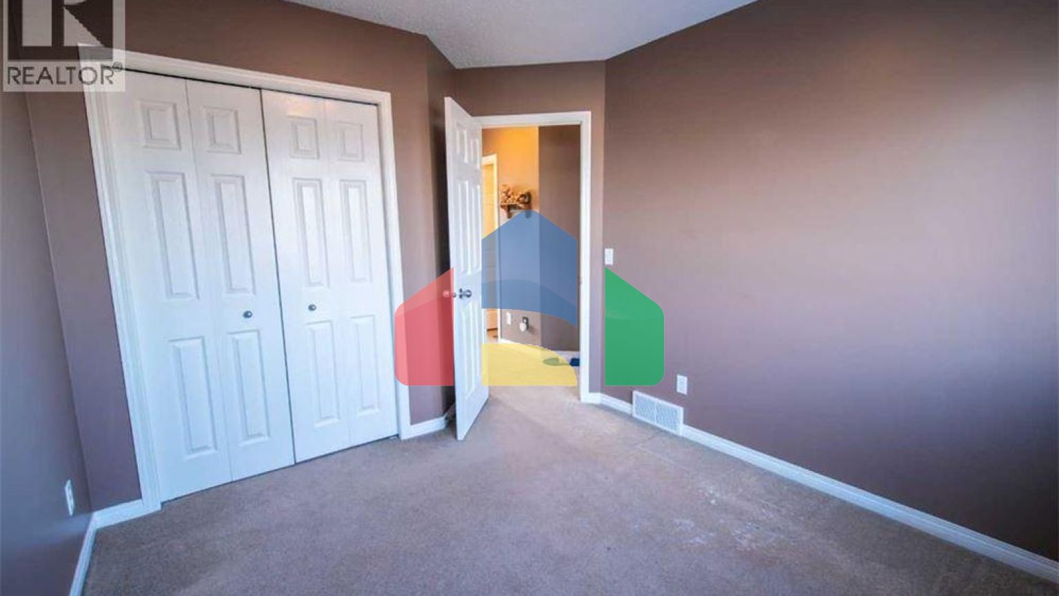 Residential - Single Family Home - Calgary, Canada - Canada