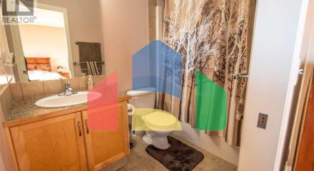 Residential - Single Family Home - Calgary, Canada - Canada