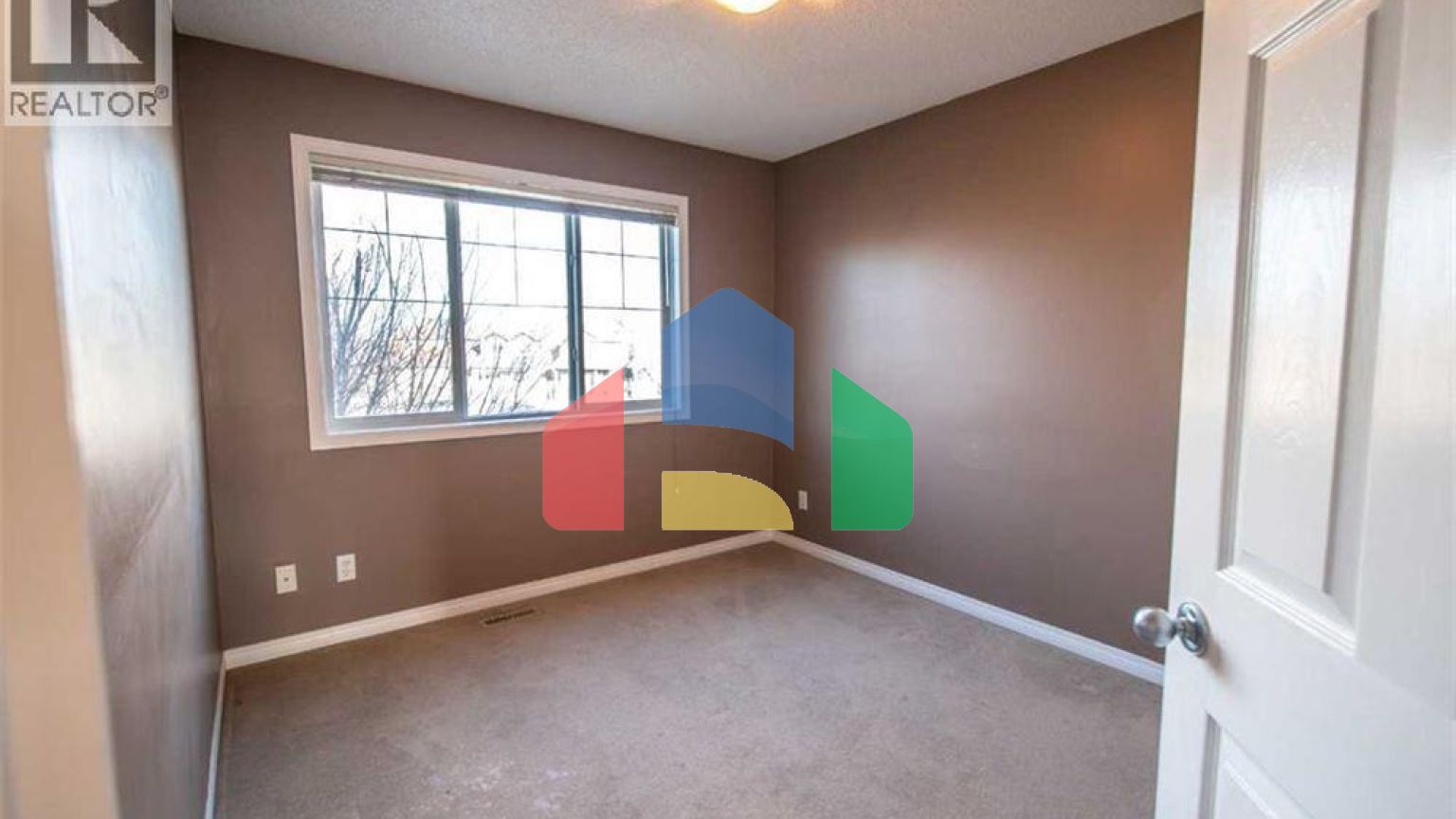 Residential - Single Family Home - Calgary, Canada - Canada