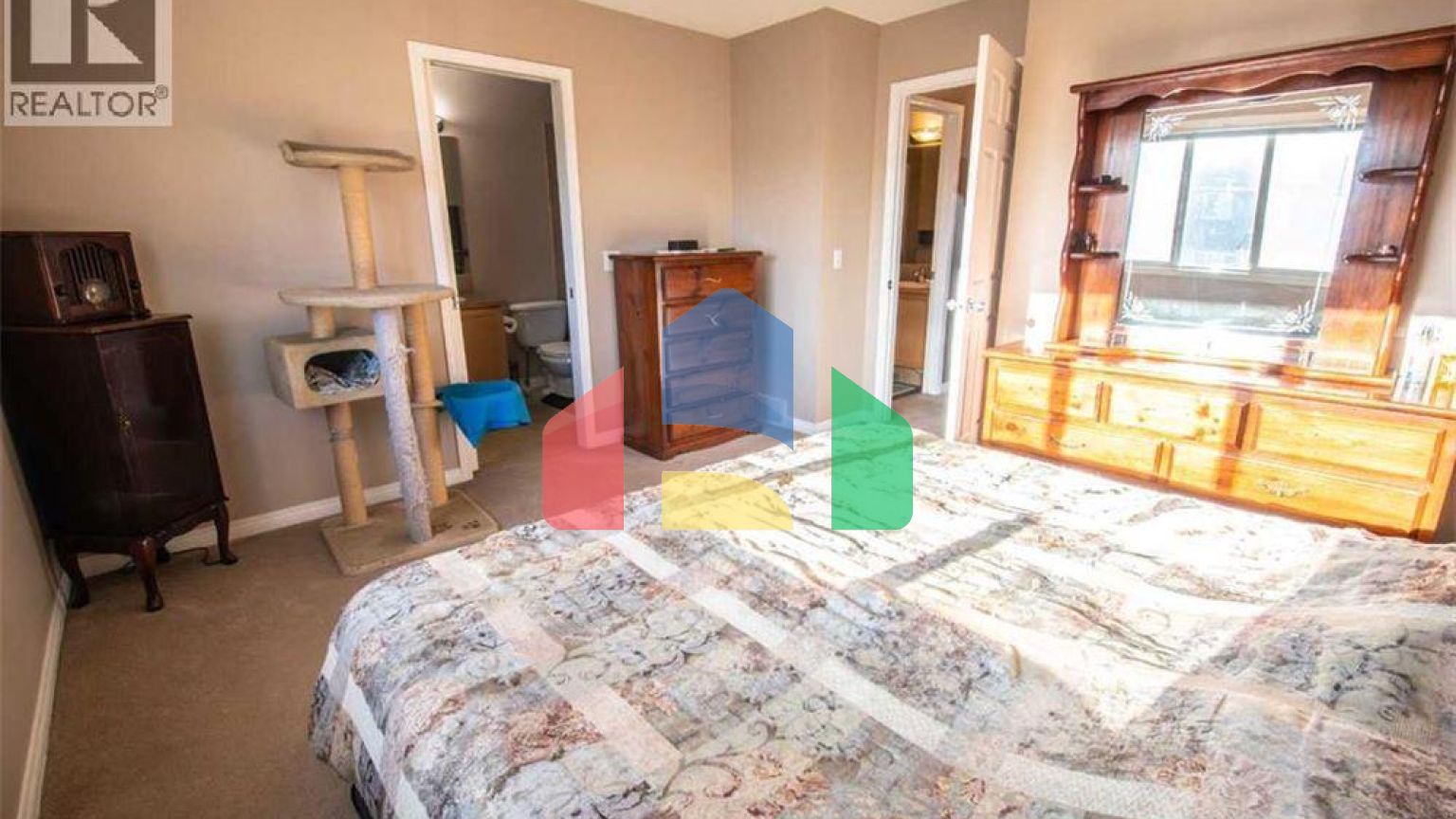 Residential - Single Family Home - Calgary, Canada - Canada