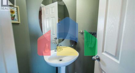 Residential - Single Family Home - Calgary, Canada - Canada