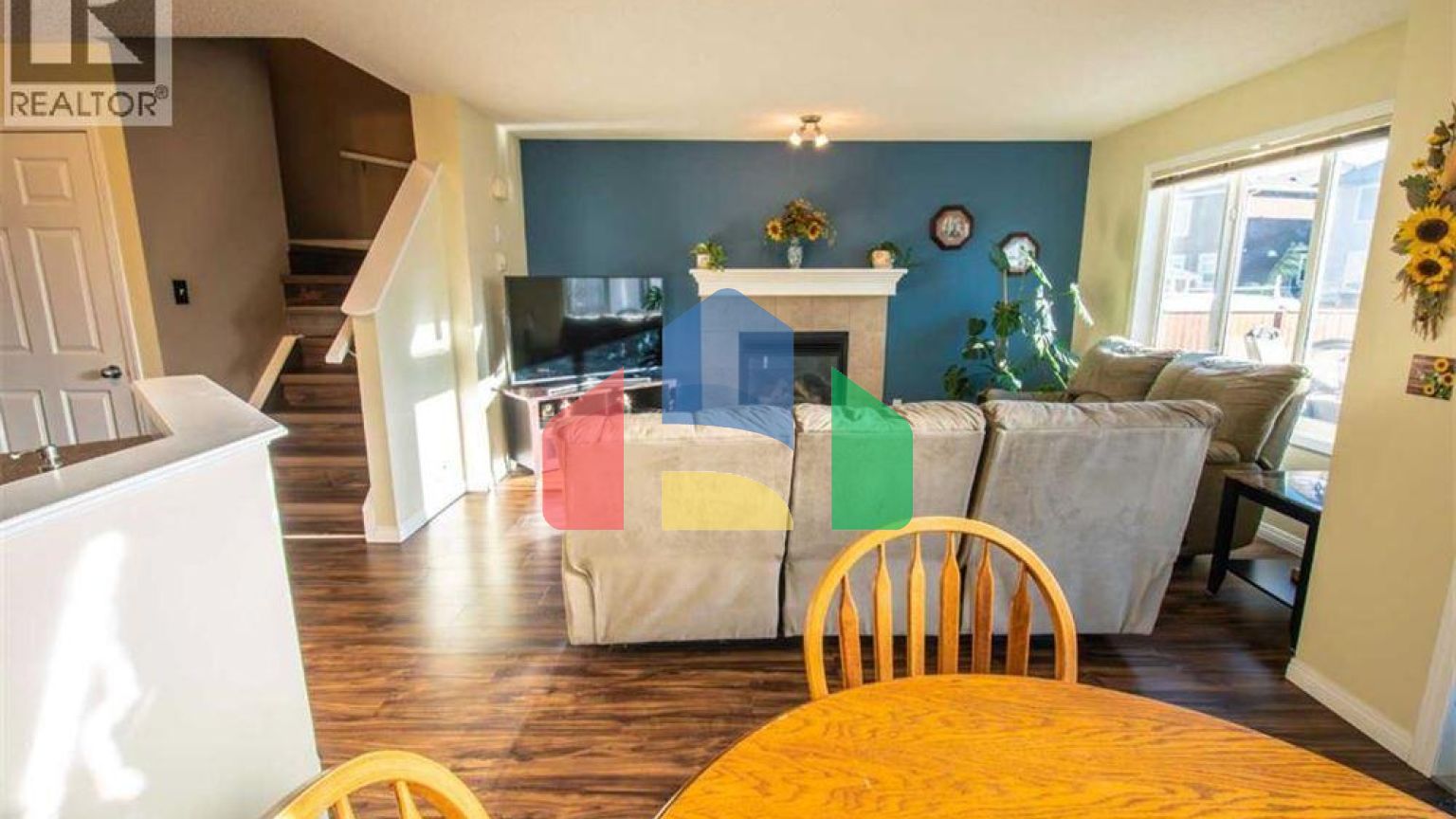 Residential - Single Family Home - Calgary, Canada - Canada