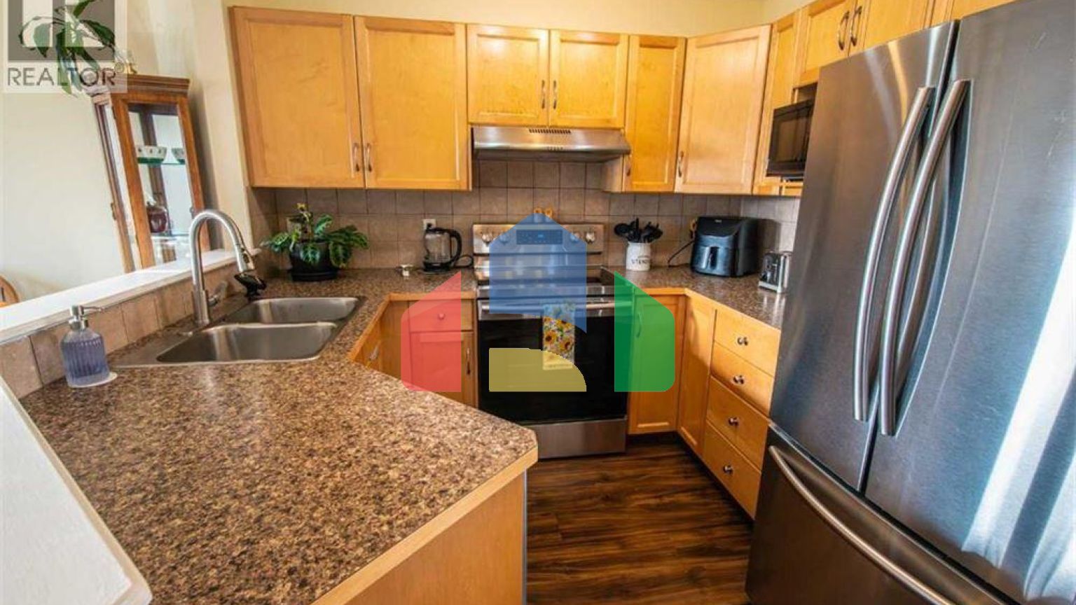 Residential - Single Family Home - Calgary, Canada - Canada