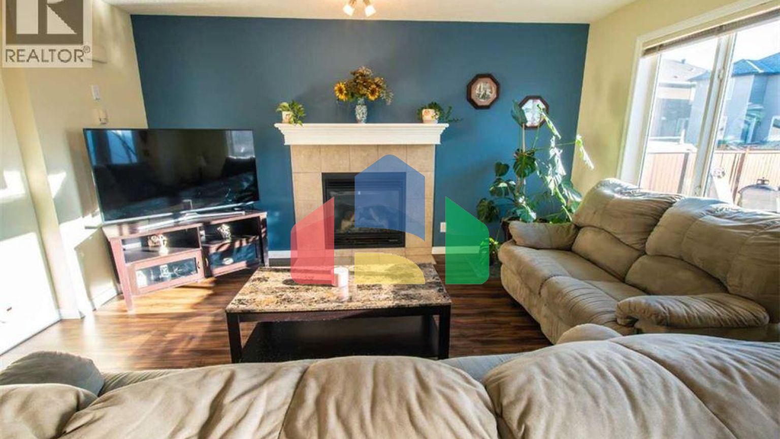 Residential - Single Family Home - Calgary, Canada - Canada