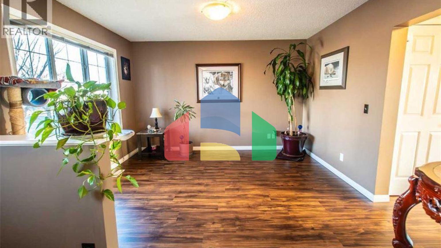 Residential - Single Family Home - Calgary, Canada - Canada