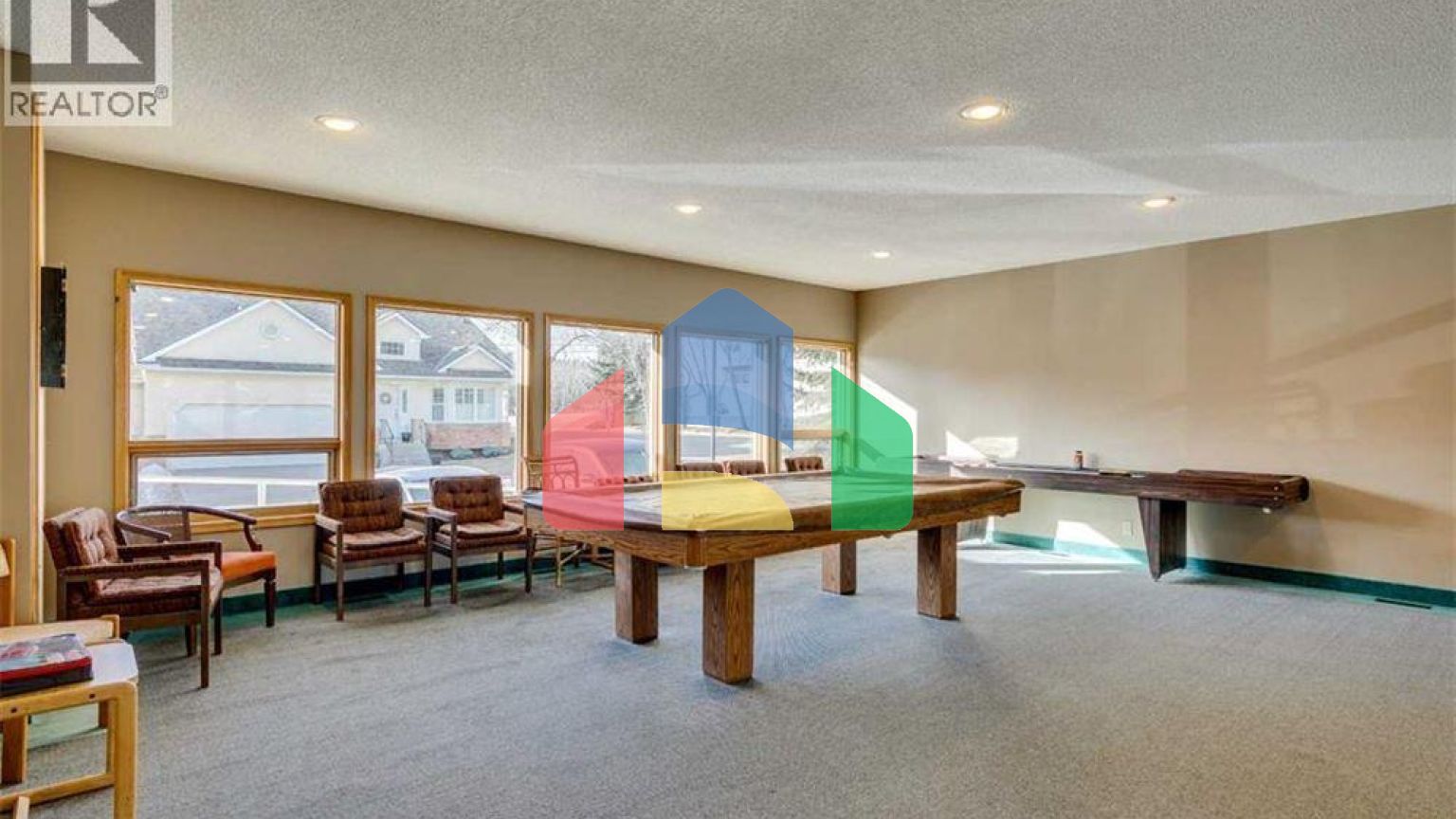 Residential - Single Family Home - Calgary, Canada - Canada