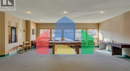 Residential - Single Family Home - Calgary, Canada - Canada