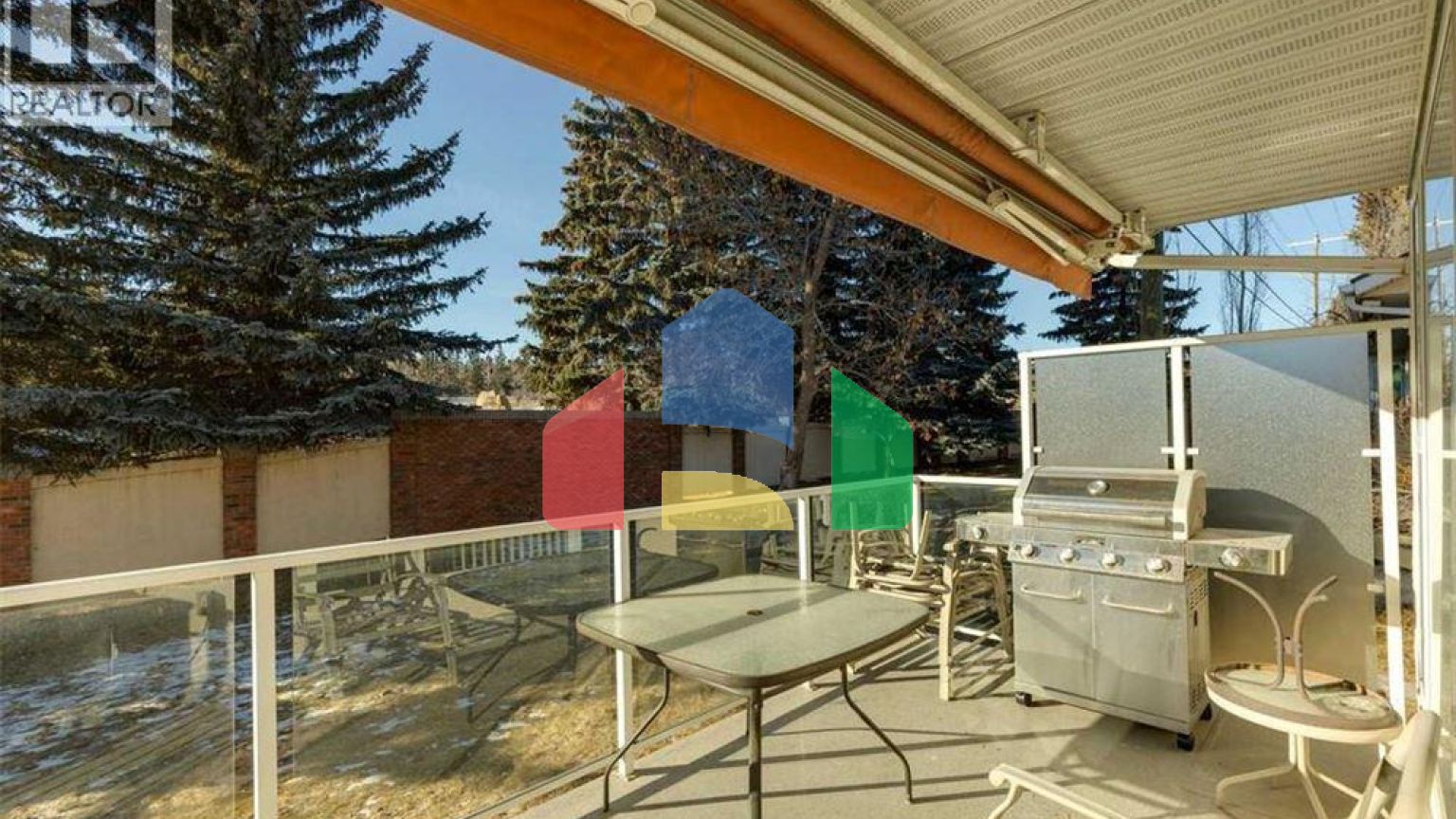 Residential - Single Family Home - Calgary, Canada - Canada