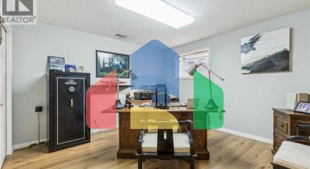 Residential - Single Family Home - Calgary, Canada - Canada