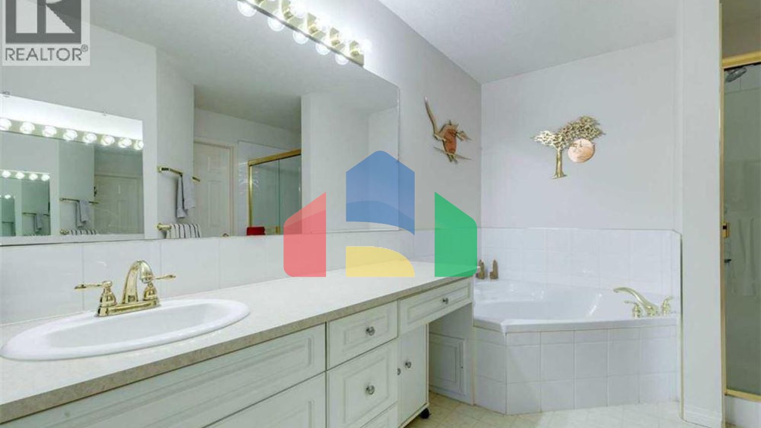 Residential - Single Family Home - Calgary, Canada - Canada