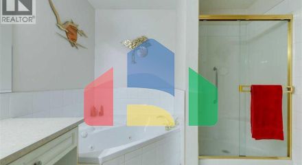 Residential - Single Family Home - Calgary, Canada - Canada