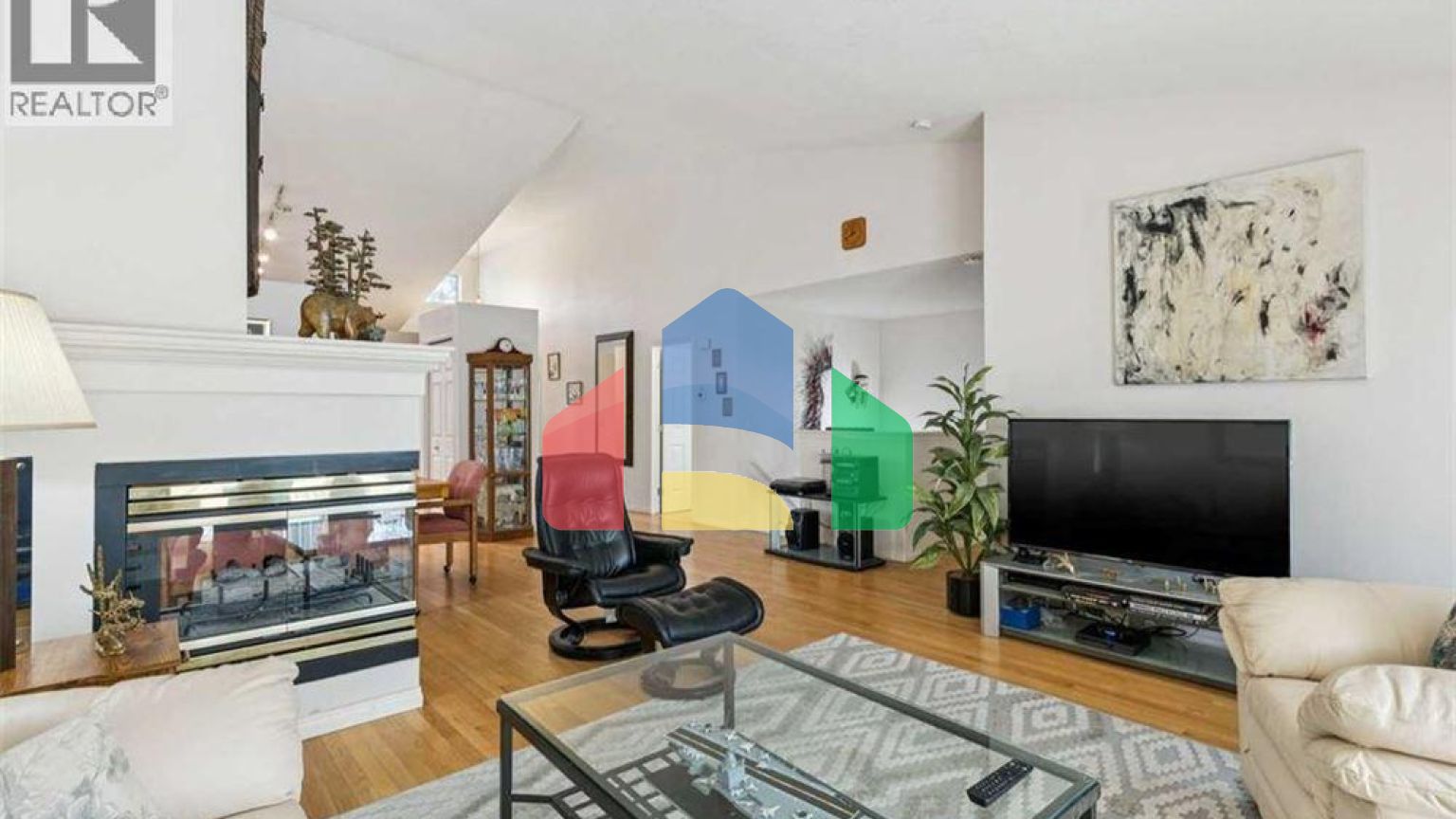 Residential - Single Family Home - Calgary, Canada - Canada