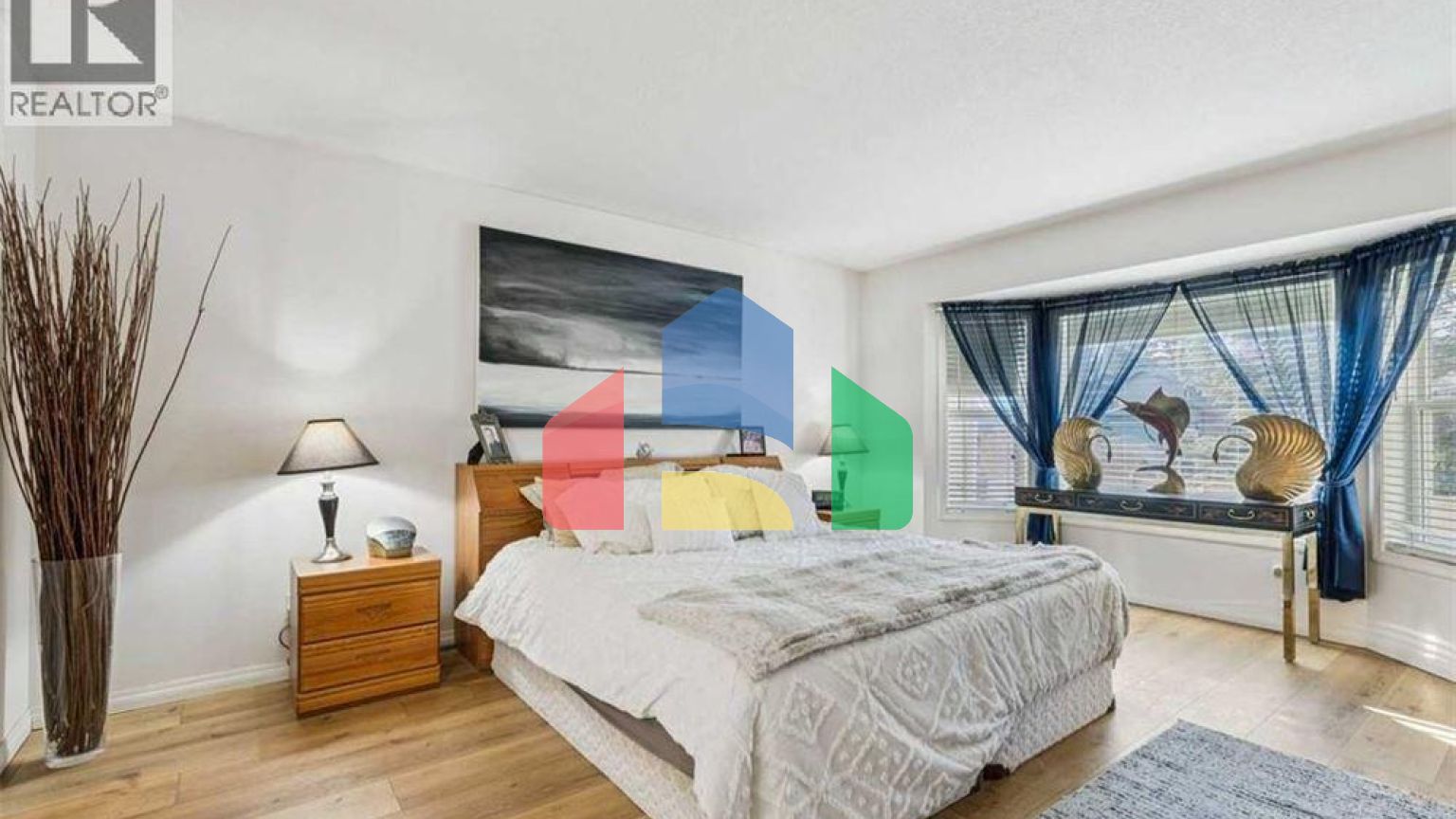 Residential - Single Family Home - Calgary, Canada - Canada