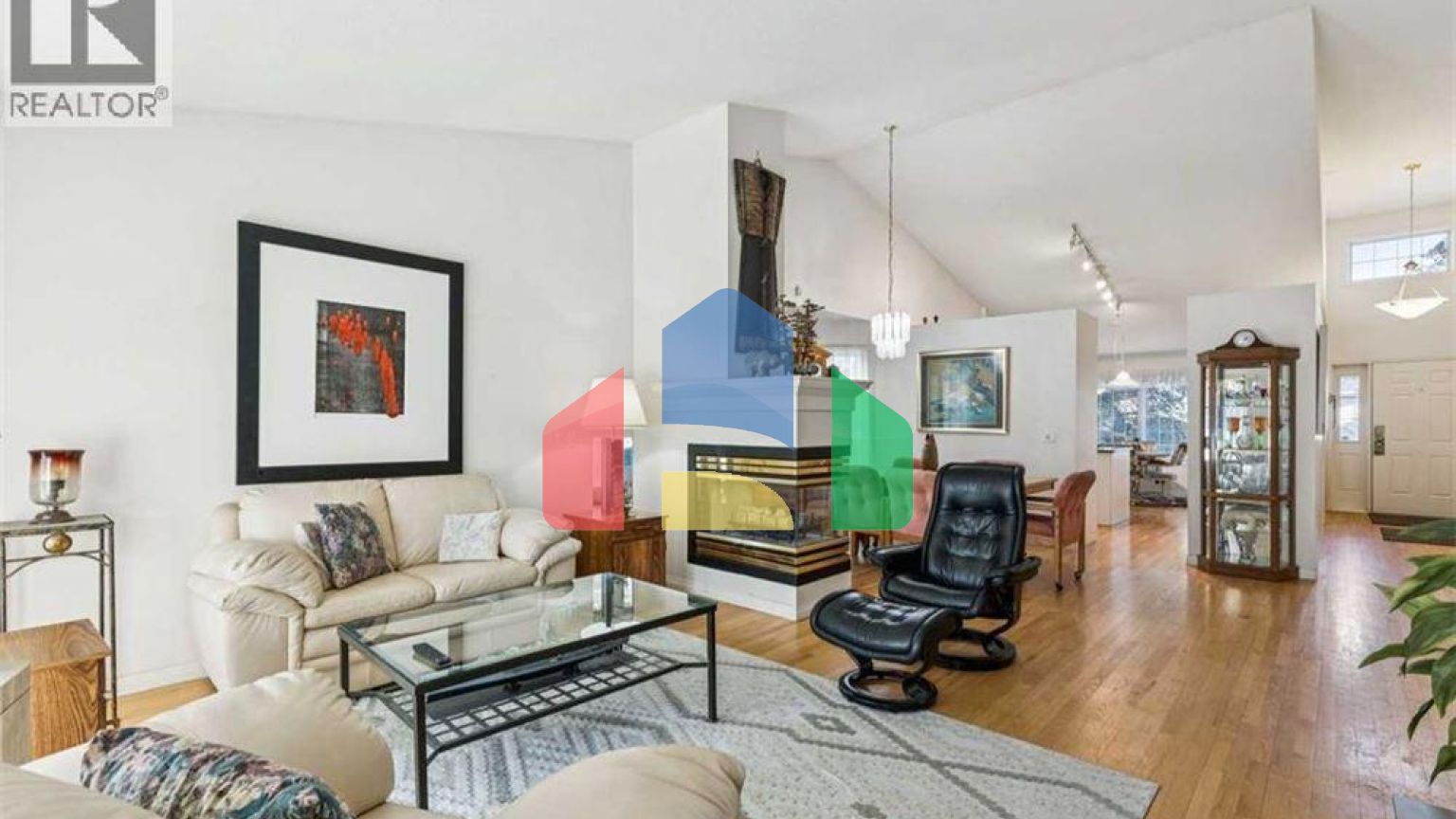 Residential - Single Family Home - Calgary, Canada - Canada