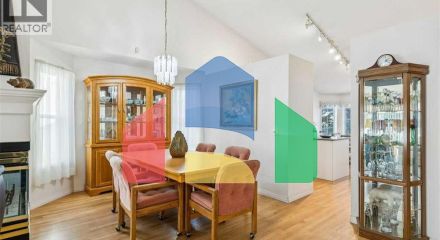 Residential - Single Family Home - Calgary, Canada - Canada