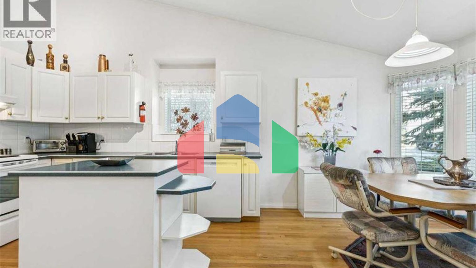 Residential - Single Family Home - Calgary, Canada - Canada