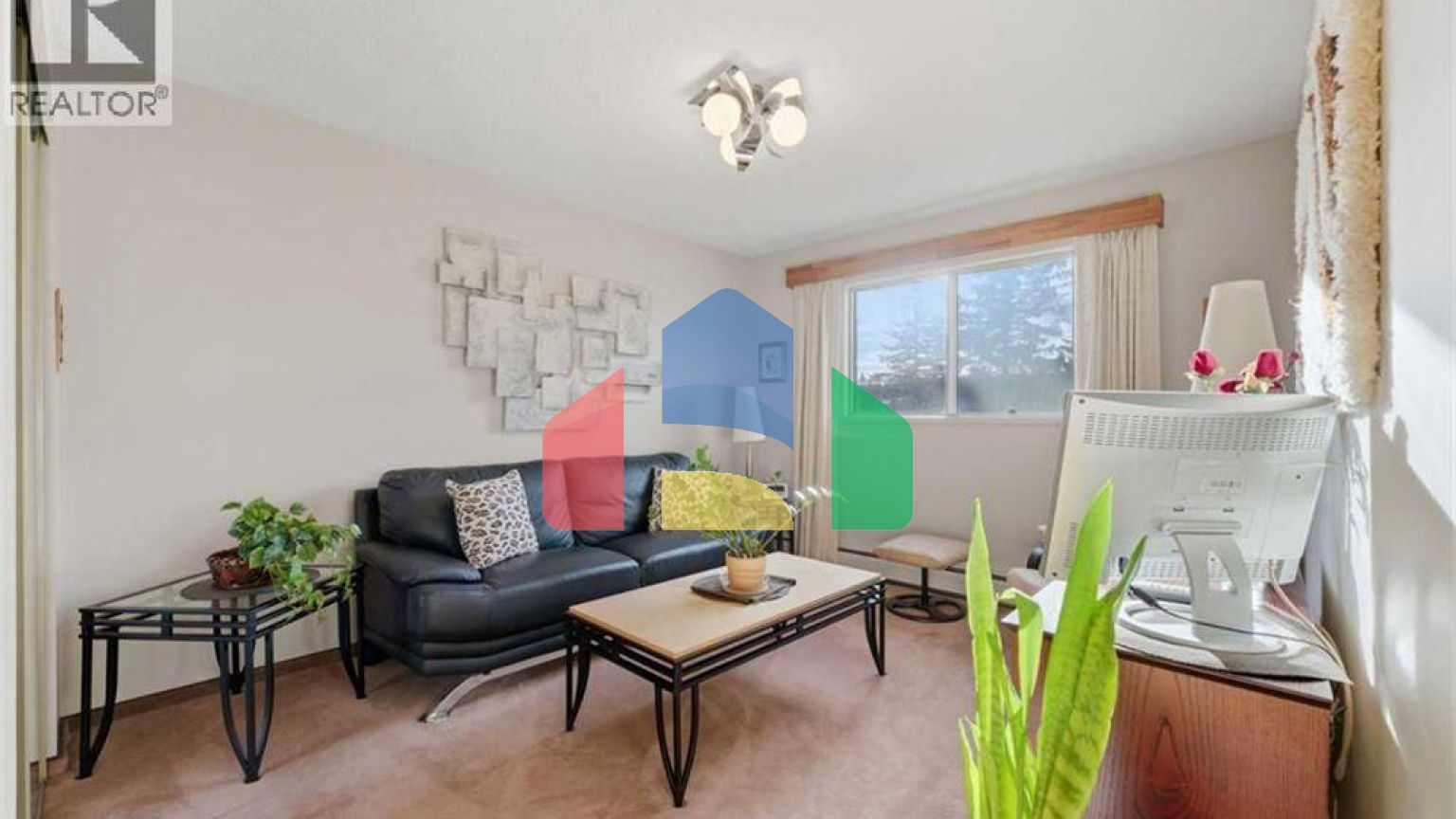 Residential - Townhouse - Calgary, Canada - Canada