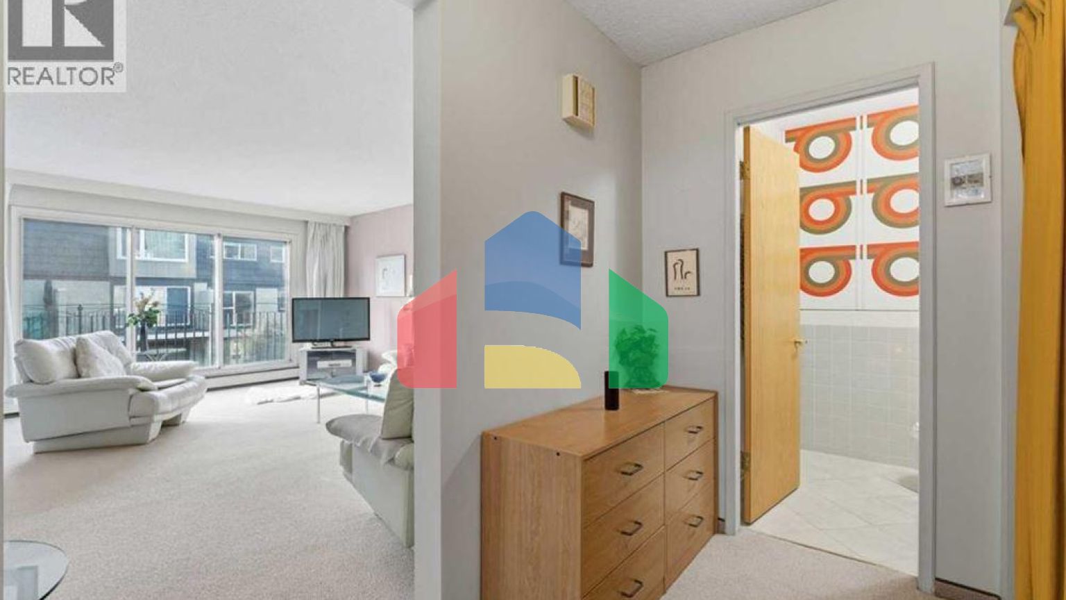 Residential - Townhouse - Calgary, Canada - Canada