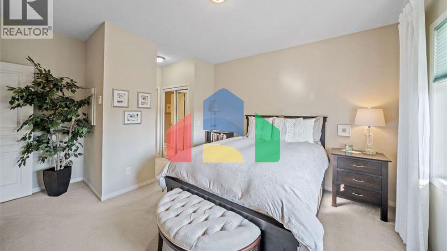 Residential - Condo/Apartment - Calgary, Canada - Canada