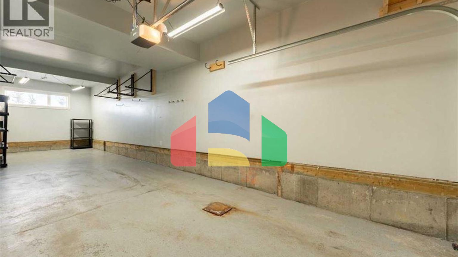 Residential - Single Family Home - Calgary, Canada - Canada