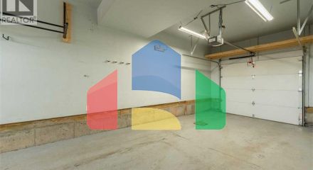 Residential - Single Family Home - Calgary, Canada - Canada