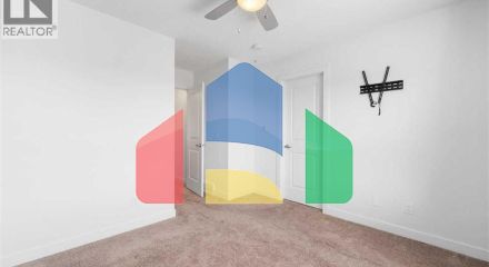 Residential - Single Family Home - Calgary, Canada - Canada