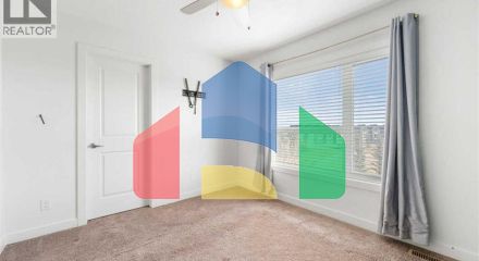 Residential - Single Family Home - Calgary, Canada - Canada