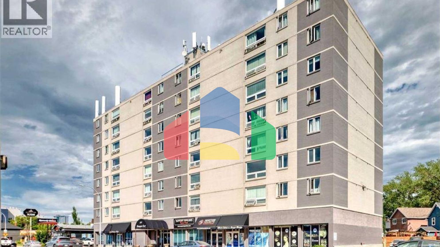 Residential - Single Family Home - Calgary, Canada - Canada