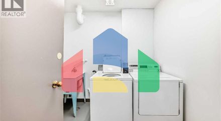 Residential - Single Family Home - Calgary, Canada - Canada