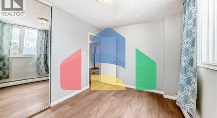 Residential - Single Family Home - Calgary, Canada - Canada