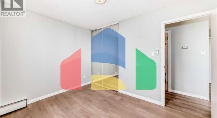 Residential - Single Family Home - Calgary, Canada - Canada